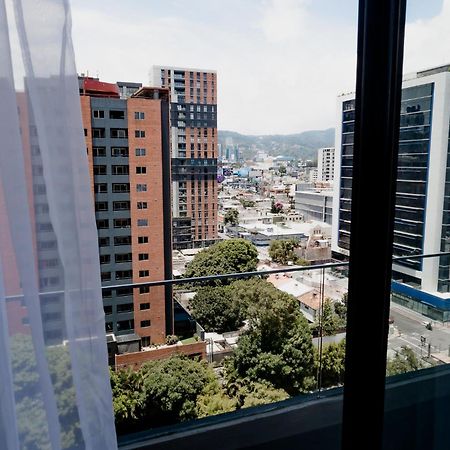 Apartamento De Lujo En Zona 10 Guatemalaváros Kültér fotó