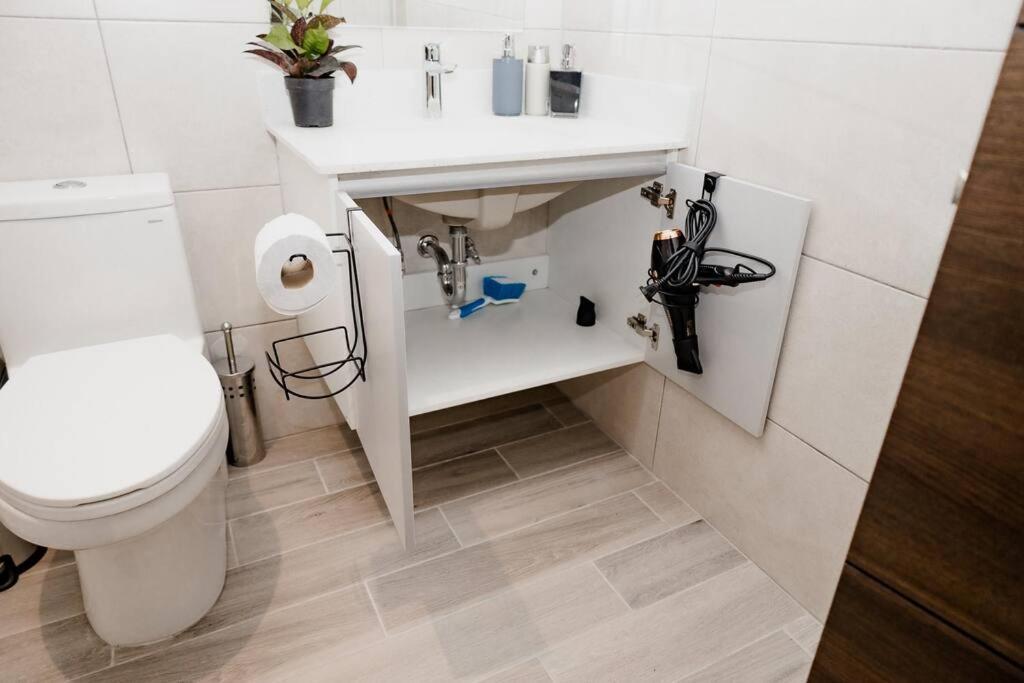 Apartamento De Lujo En Zona 10 Guatemalaváros Kültér fotó