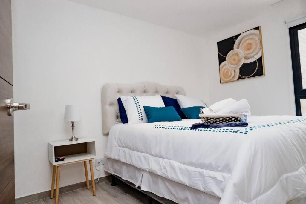 Apartamento De Lujo En Zona 10 Guatemalaváros Kültér fotó