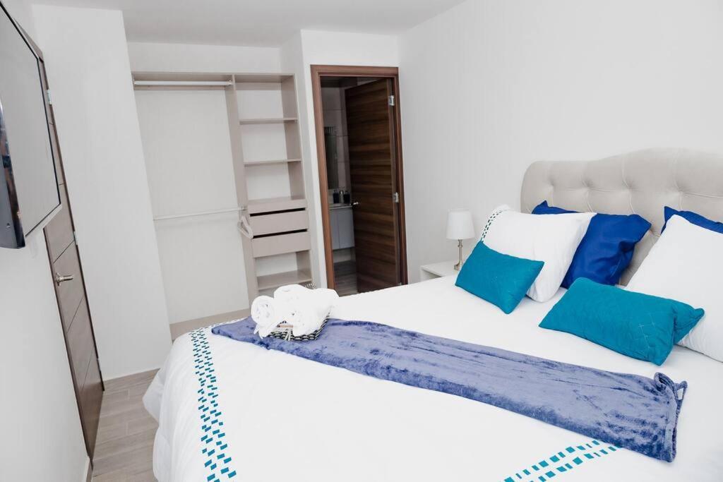 Apartamento De Lujo En Zona 10 Guatemalaváros Kültér fotó